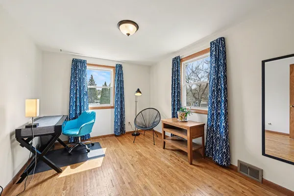 $369,900 | 1960 Lakeaires Boulevard, White Bear Lake, MN 55110