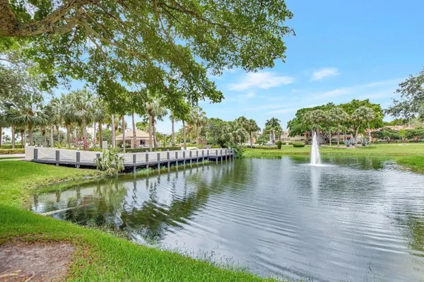 $3,000 | 5749 Camino Del Sol, Unit 202, Boca Raton, FL 33433