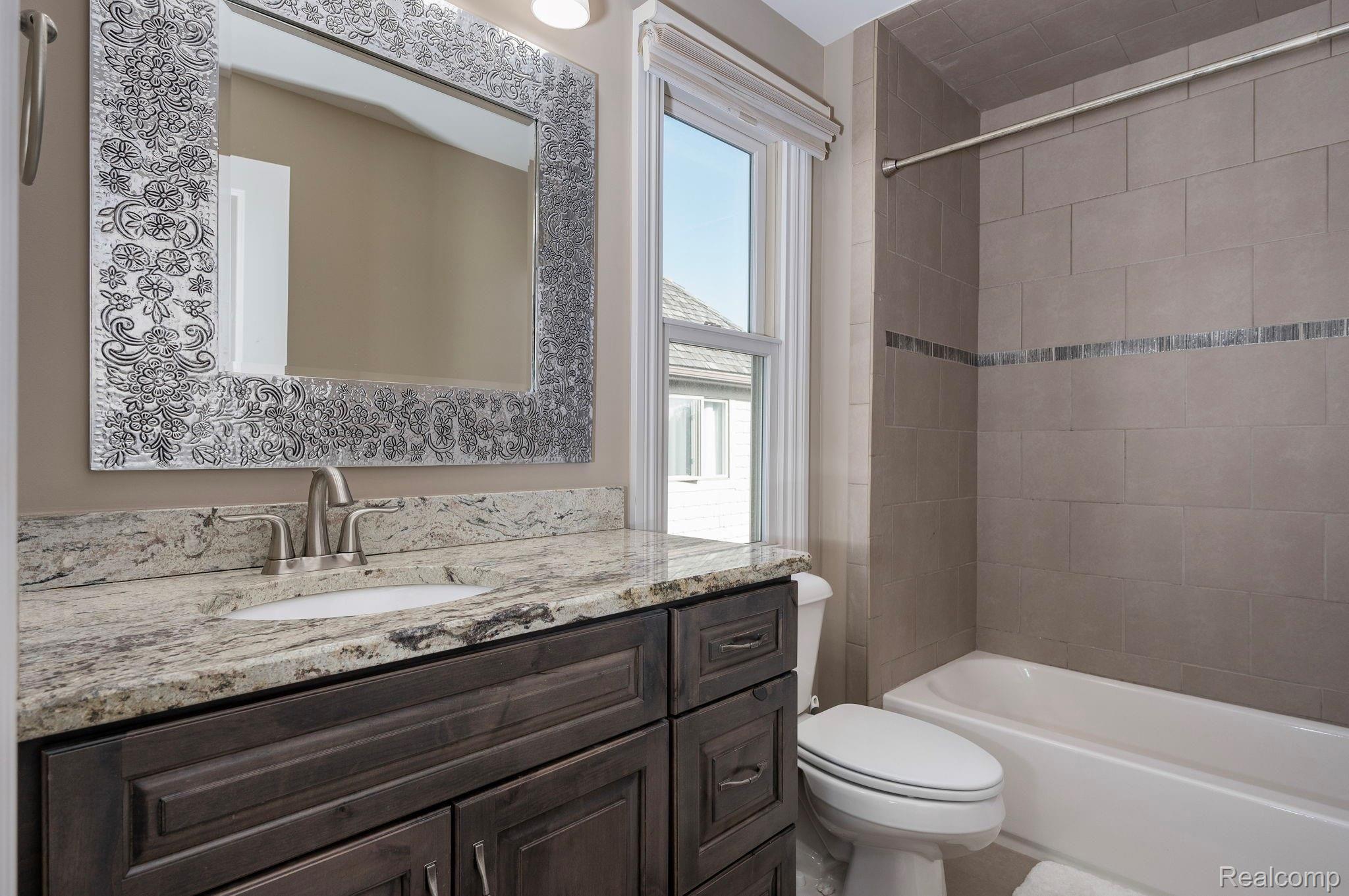 2667 Monarch Court Rochester, MI 48306 - Photo 37 of 55 37-web-or-mls-2667-Monarch-Ct-37.jpg
