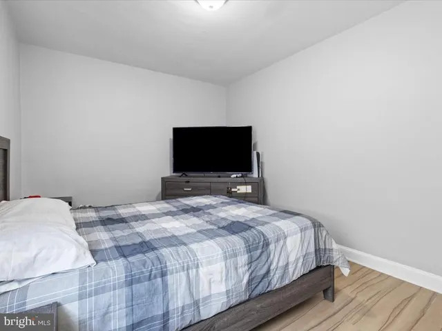 $750,000 | 305 34th Street Southeast, Washington, DC 20019