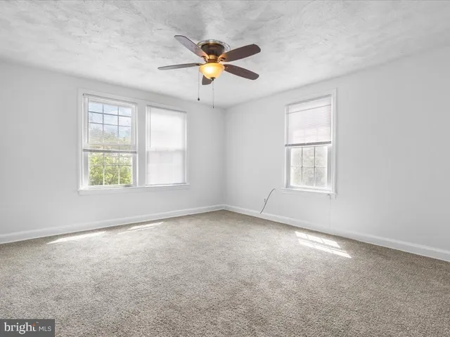 $750,000 | 305 34th Street Southeast, Washington, DC 20019