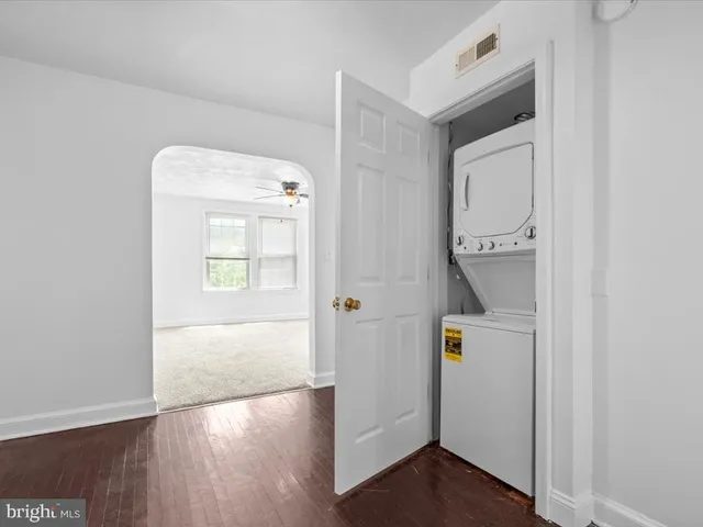 $750,000 | 305 34th Street Southeast, Washington, DC 20019