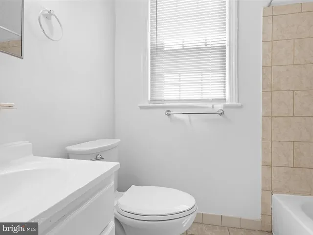 $750,000 | 305 34th Street Southeast, Washington, DC 20019