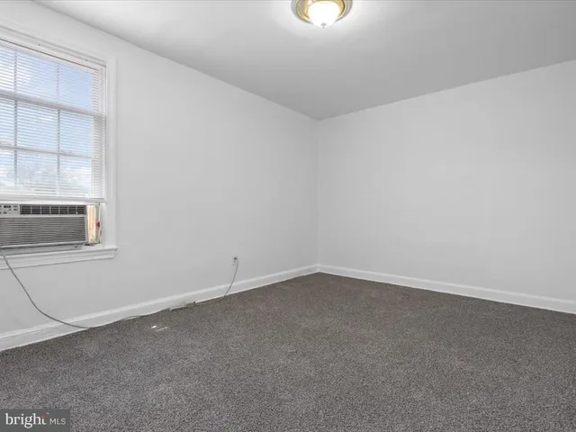 $750,000 | 305 34th Street Southeast, Washington, DC 20019