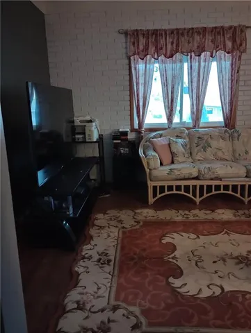 $155,900 | 528 Longfellow Street, Vandergrift, PA 15690