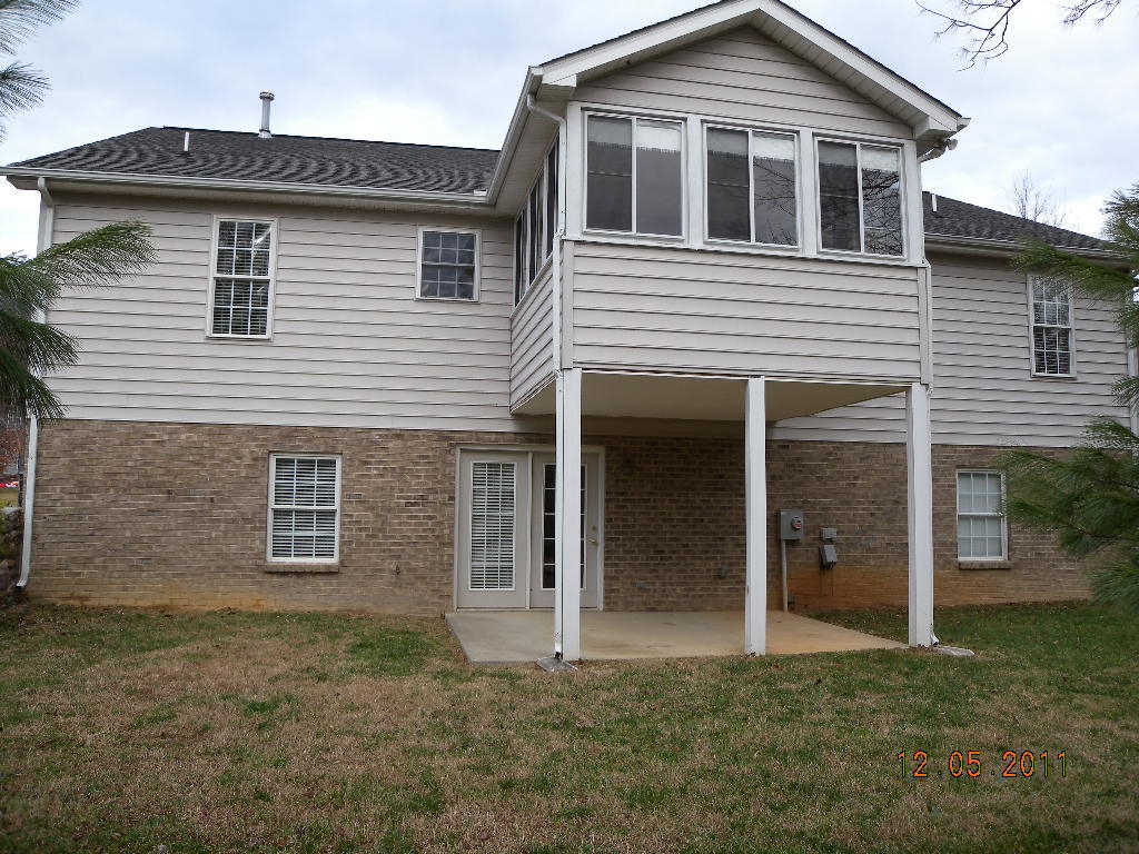 5881 Buckland Mill Road Roanoke, VA 24019 - Photo 2 of 6 Back of House