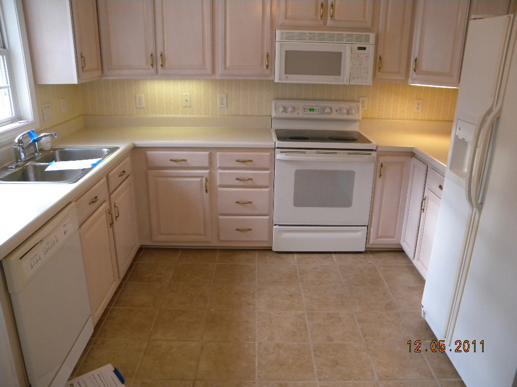 5881 Buckland Mill Road Roanoke, VA 24019 - Photo 6 of 6 Kitchen