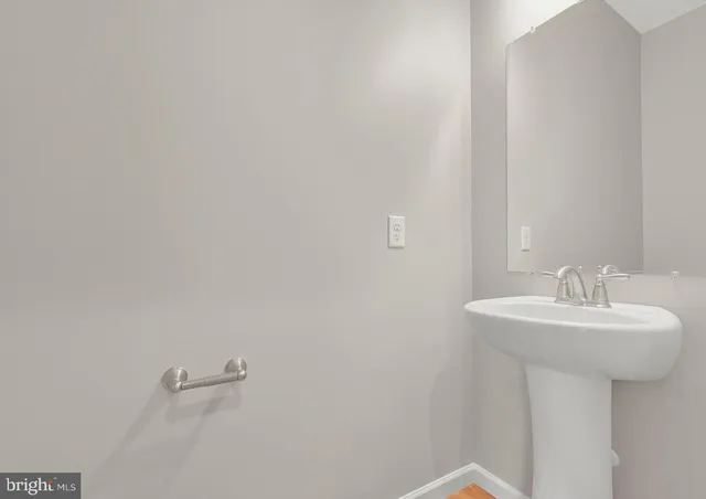 a view of a room with an empty space