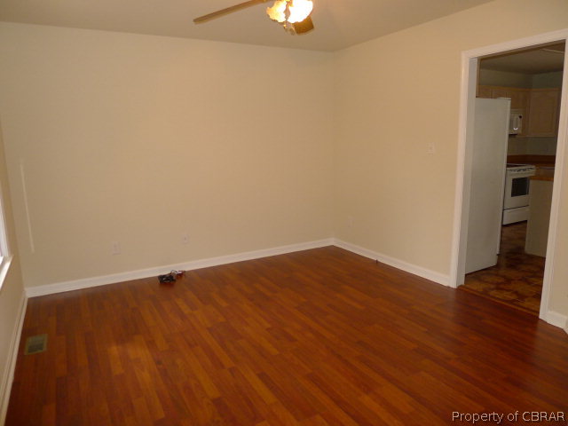 276 Roundabout Road Newtown, VA 23126 - Photo 3 of 12