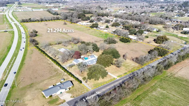 $6,130,676 | 7000 Ambassador Caffery Parkway, Broussard, LA 70518