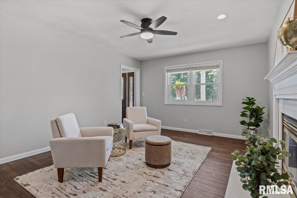 408 Golf Road Springfield, IL 62704 - Photo 26 of 60