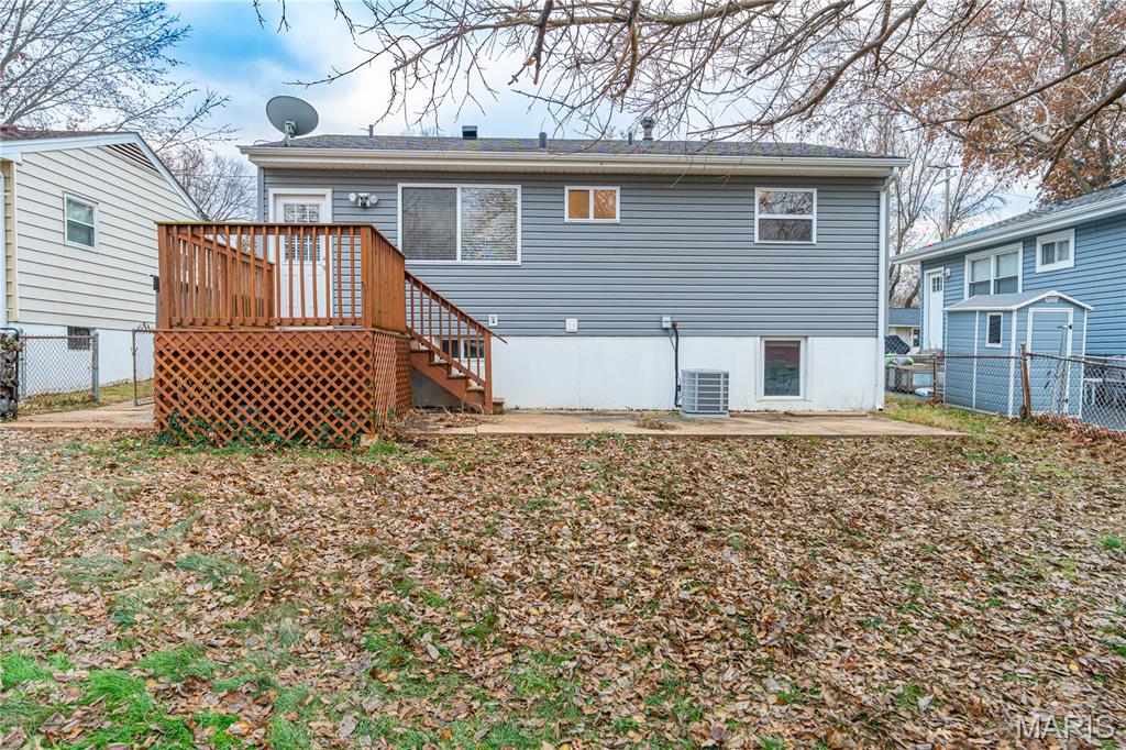 173 Floralea Place St. Louis, MO 63127 - Photo 23 of 33