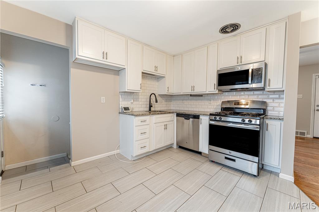 173 Floralea Place St. Louis, MO 63127 - Photo 5 of 33