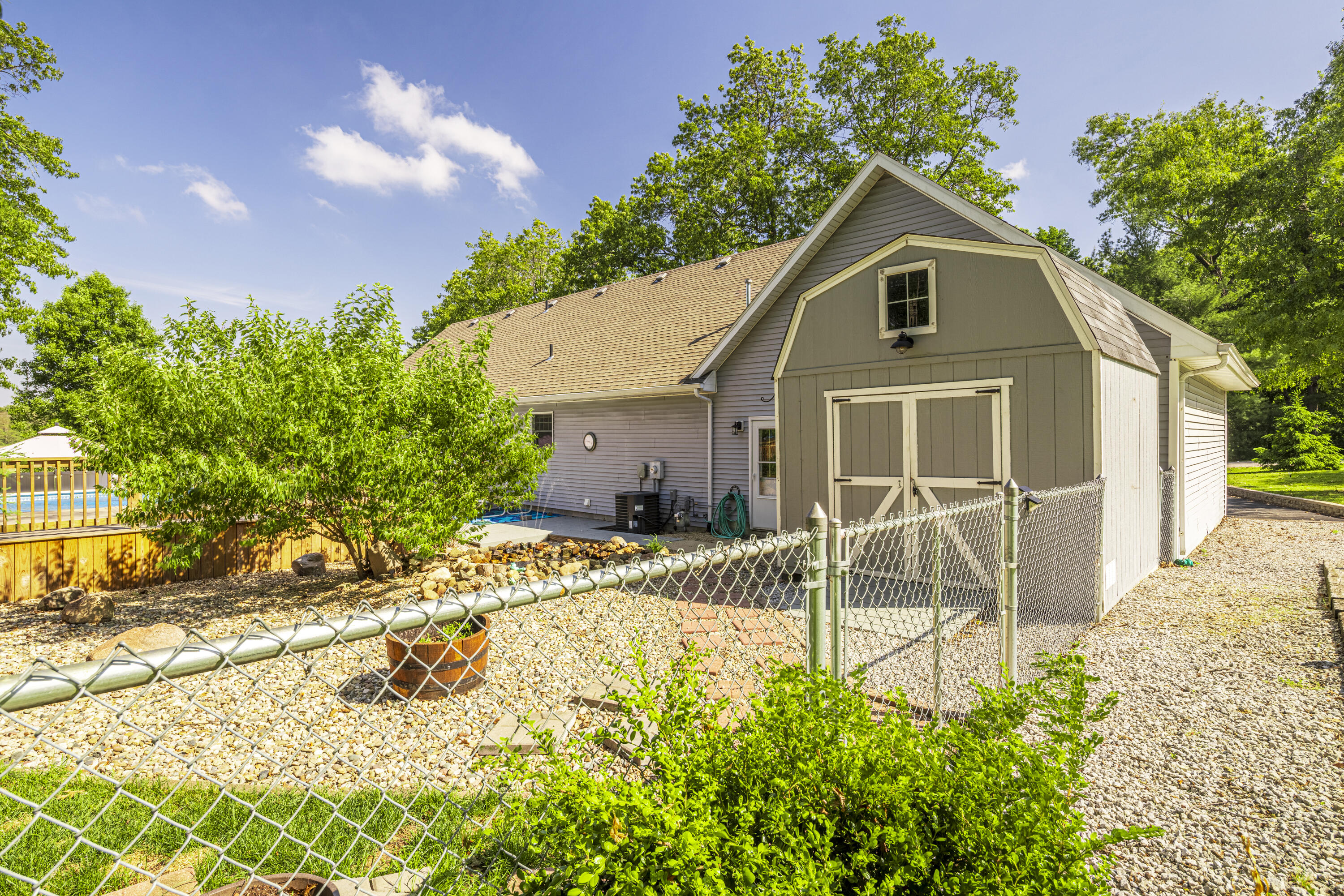 9754 North Charter Road Demotte, IN 46310 - Photo 11 of 76 3000x2001