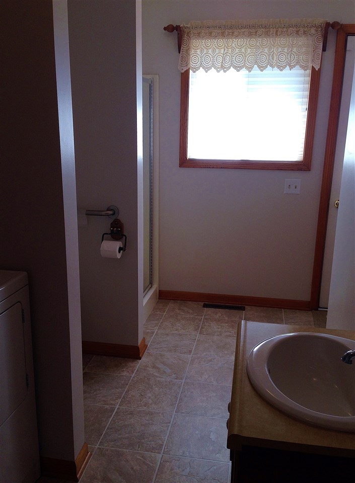 5653 North Pingree Road Elwell, MI 48832 - Photo 14 of 23 1803329-13.JPG