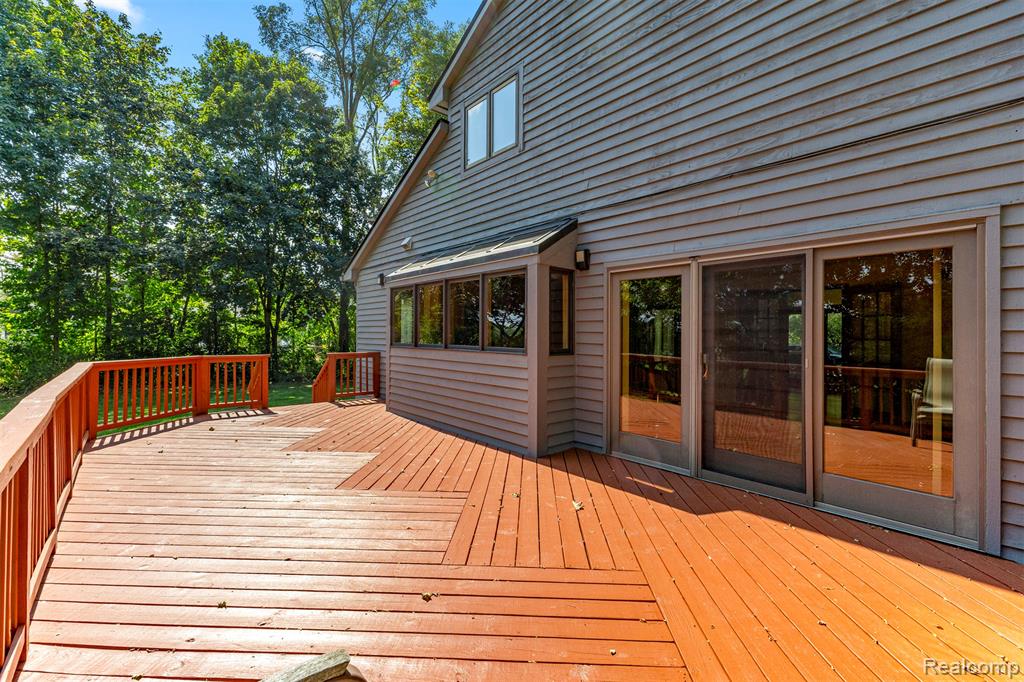 18990 Beck Road Northville, MI 48168 - Photo 47 of 60