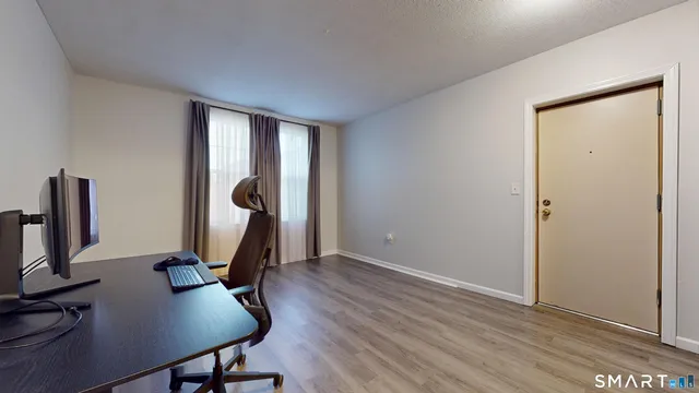 $82,500 | 45 Willard Street, Unit 3ER, Hartford, CT 06105