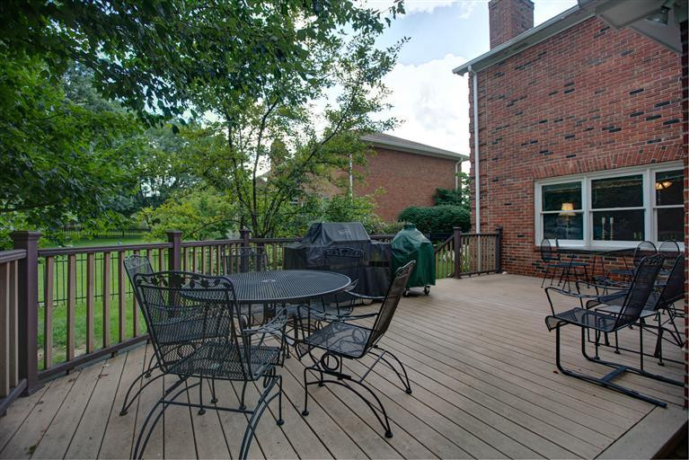 2114 Bahama Road Lexington, KY 40509 - Photo 34 of 38 Photo 34