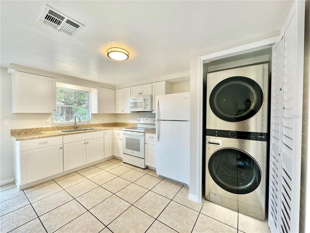 5815 Dailey Lane New Port Richey, FL 34652 - Photo 10 of 23 Gallery Image 10