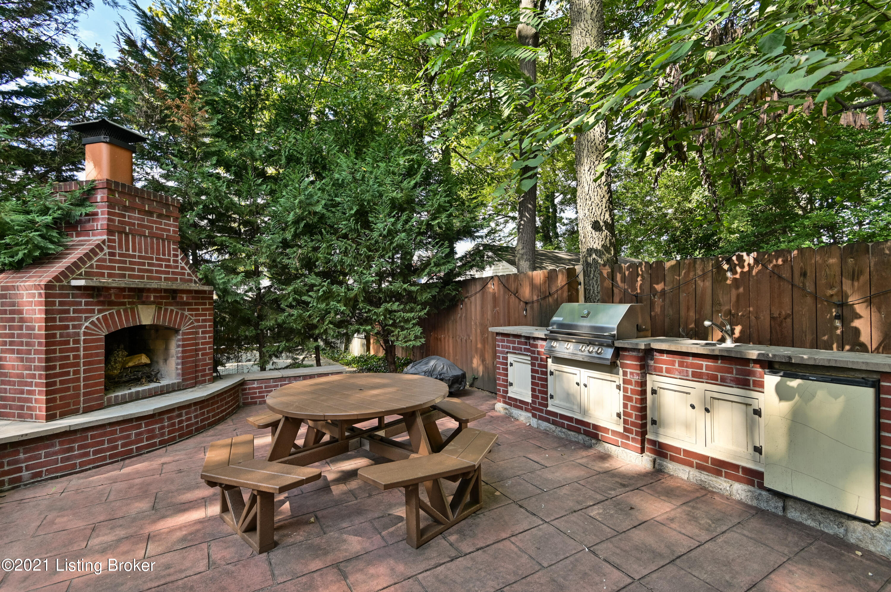 1114 Cherokee Road Louisville, KY 40204 - Photo 45 of 50 076 - 20210917 8332