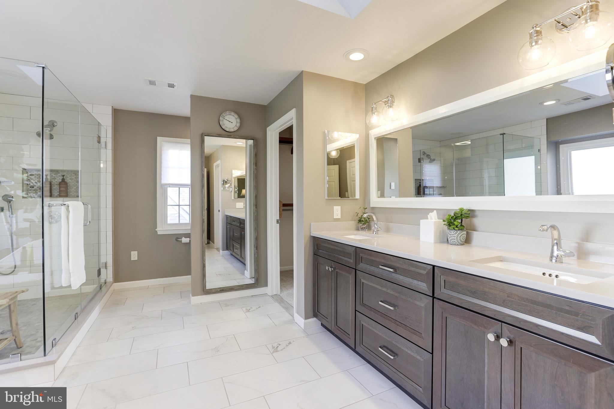13304 Scotsmore Way Herndon, VA 20171 - Photo 33 of 56 Spa-Life Bathroom