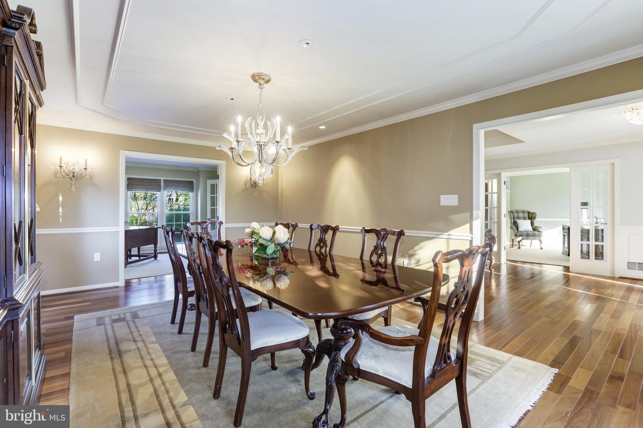 13304 Scotsmore Way Herndon, VA 20171 - Photo 7 of 56 Crown Molding, Chair Rail & Tray Ceiling