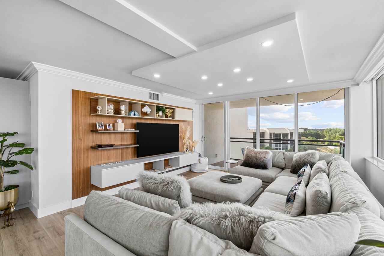2000 South Ocean Boulevard, Unit 5F Boca Raton, FL 33432 - Photo 5 of 76 010-2000SouthOceanBoulevard-5F-BocaRaton