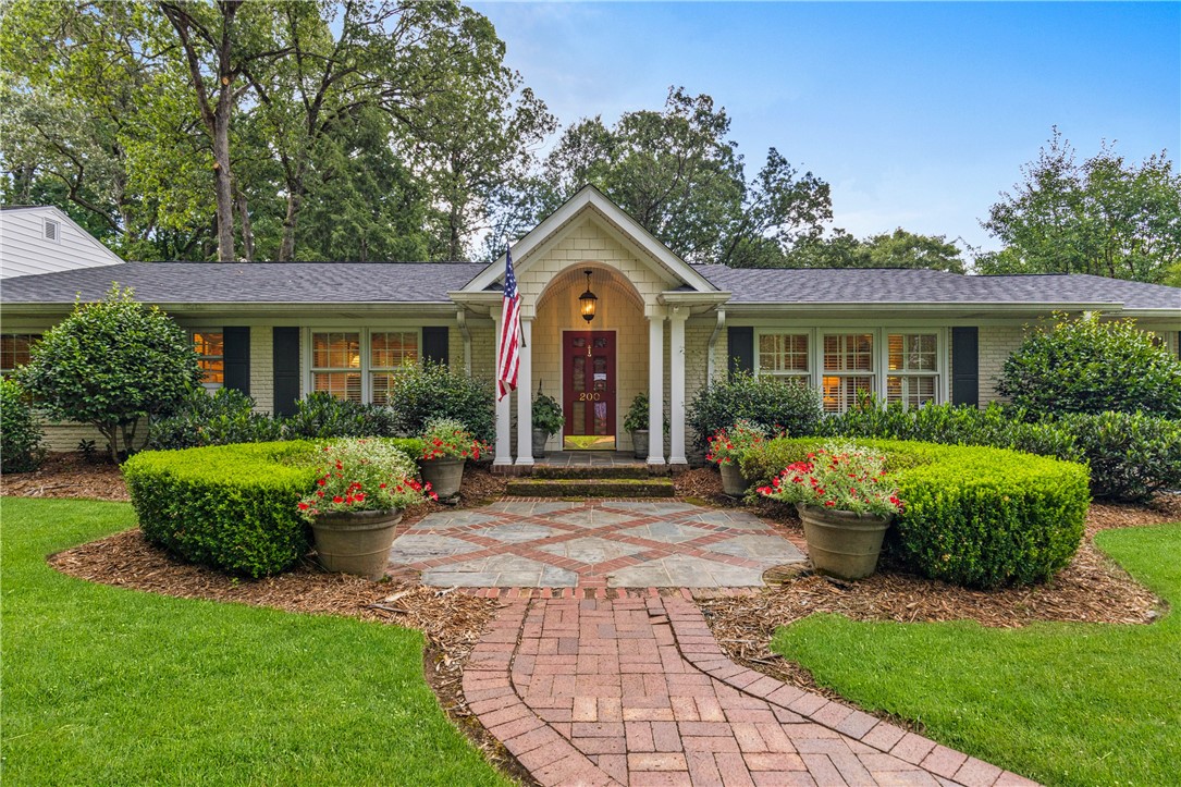 200 Augusta Street Easley, SC 29640 - Photo 2 of 42 Gallery Image 2