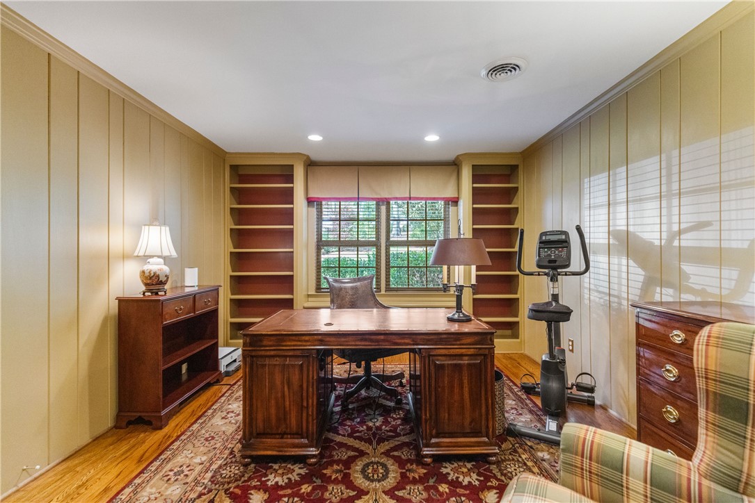 200 Augusta Street Easley, SC 29640 - Photo 28 of 42 Gallery Image 28