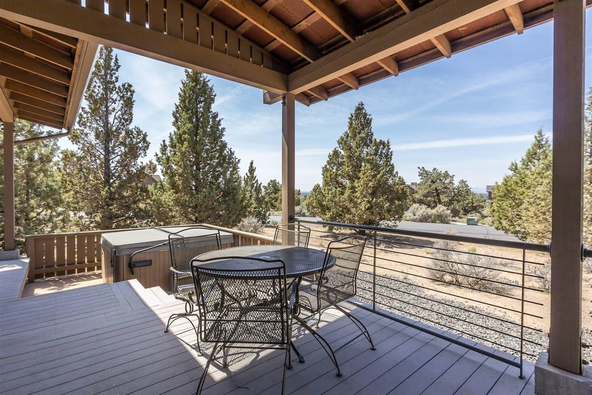16779 Southwest Brasada Rnch Road, Unit 44 Powell Butte, OR 97753 - Photo 20 of 33 brasada back porch dining