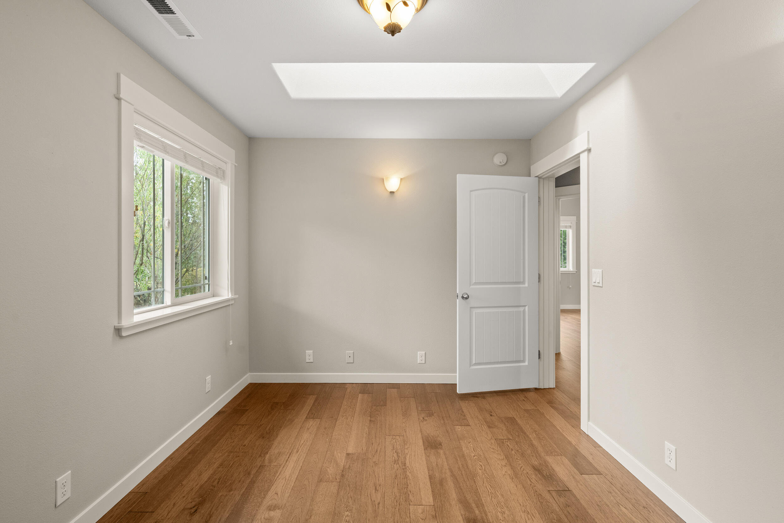 7907 Rapp Lane Talent, OR 97540 - Photo 17 of 57 15_7907-rapp-ln (greg goebelt)-14