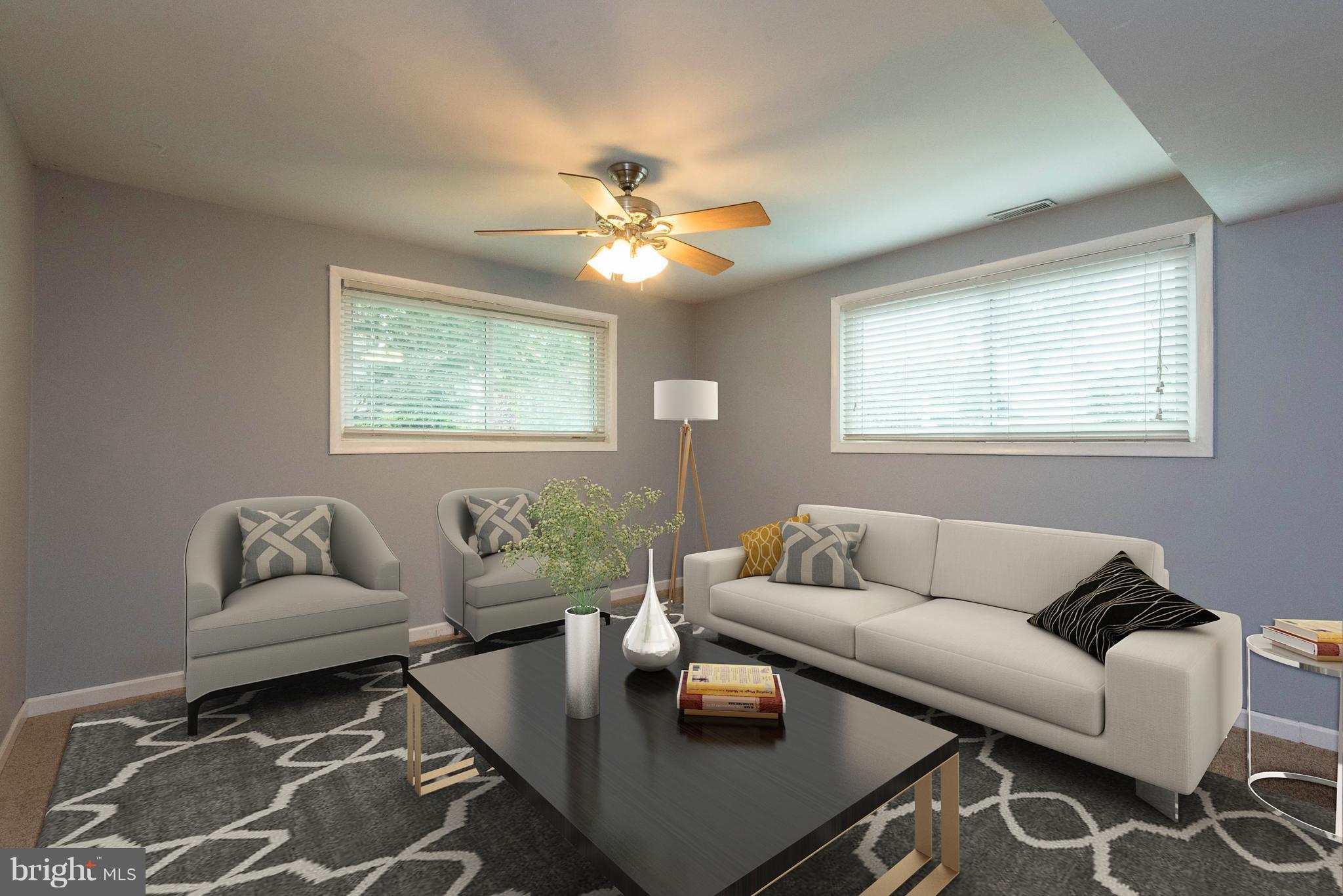 703 Londontown Road Edgewater, MD 21037 - Photo 7 of 28 Large Living Room