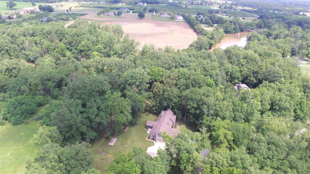 16913 Van Zile Road Grabill, IN 46741 - Photo 3 of 36