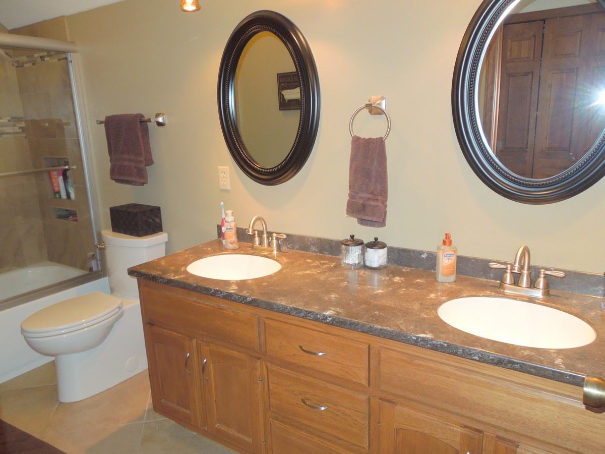 16913 Van Zile Road Grabill, IN 46741 - Photo 22 of 36