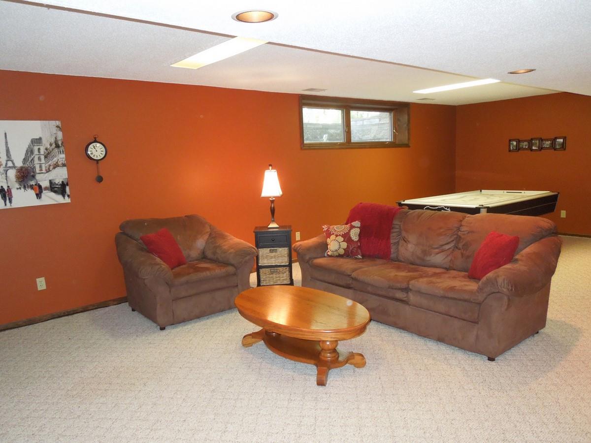 16913 Van Zile Road Grabill, IN 46741 - Photo 24 of 36