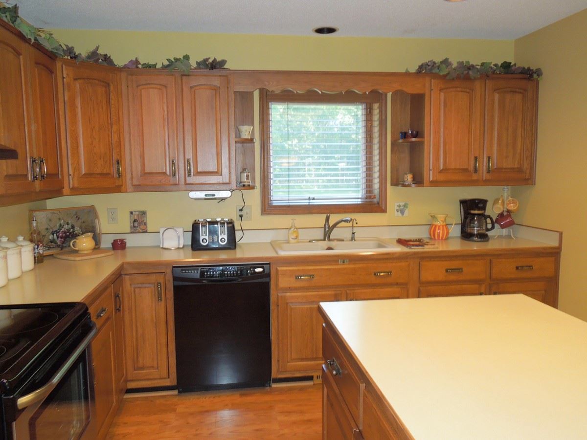 16913 Van Zile Road Grabill, IN 46741 - Photo 9 of 36