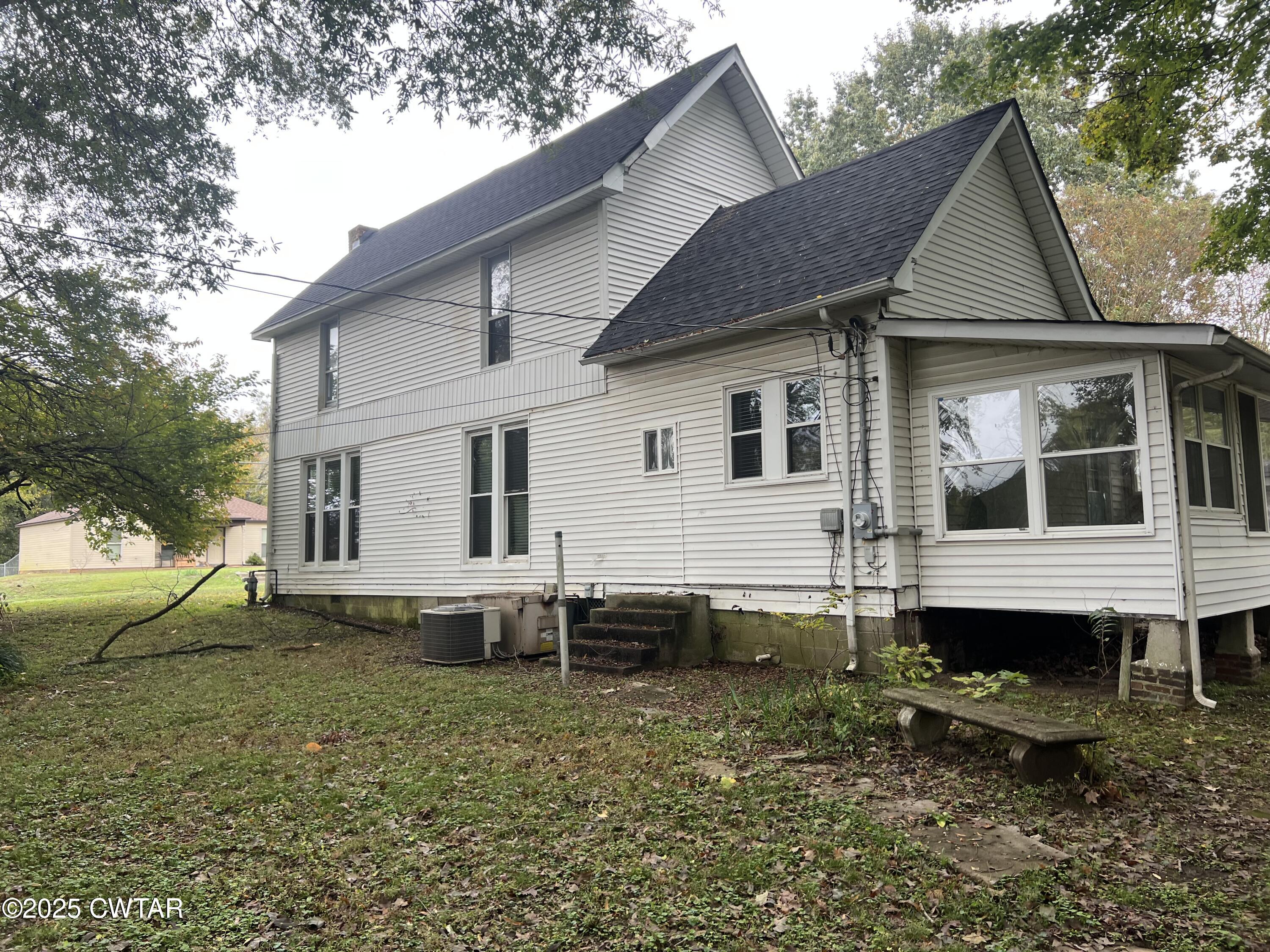117 South Main Street Gibson, TN 38343 - Photo 7 of 40 a view of a house with a yard