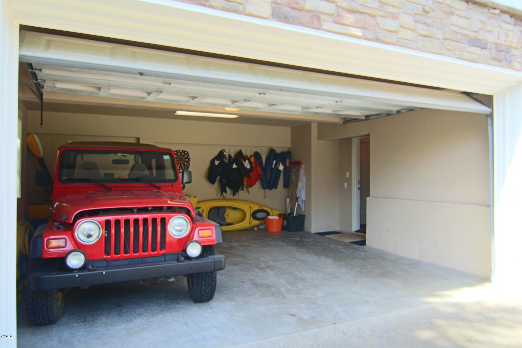 1223 Northeast Regatta Park Road Lincoln City, OR 97367 - Photo 29 of 30 29-8305842_crest