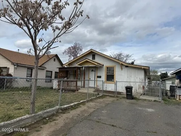 $189,990 | 1519 McKinley Avenue, Yakima, WA 98902