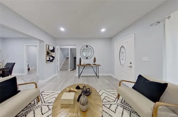 $1,299,998 | 805 Earlham Street, Pasadena, CA 91101