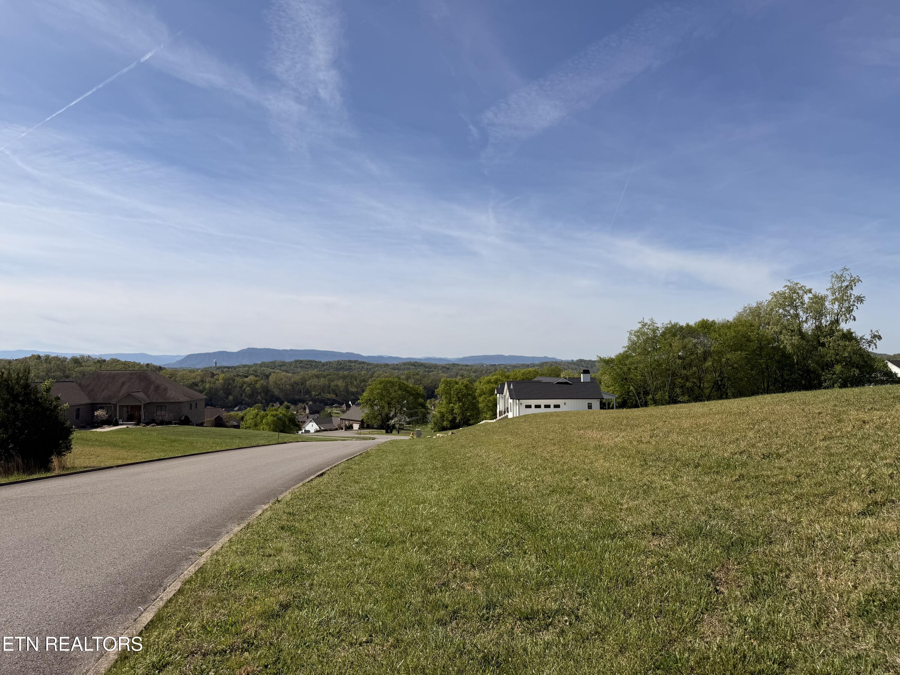 2601 Clyde Ed Road Kodak, TN 37764 - Photo 3 of 10 IMG_1766