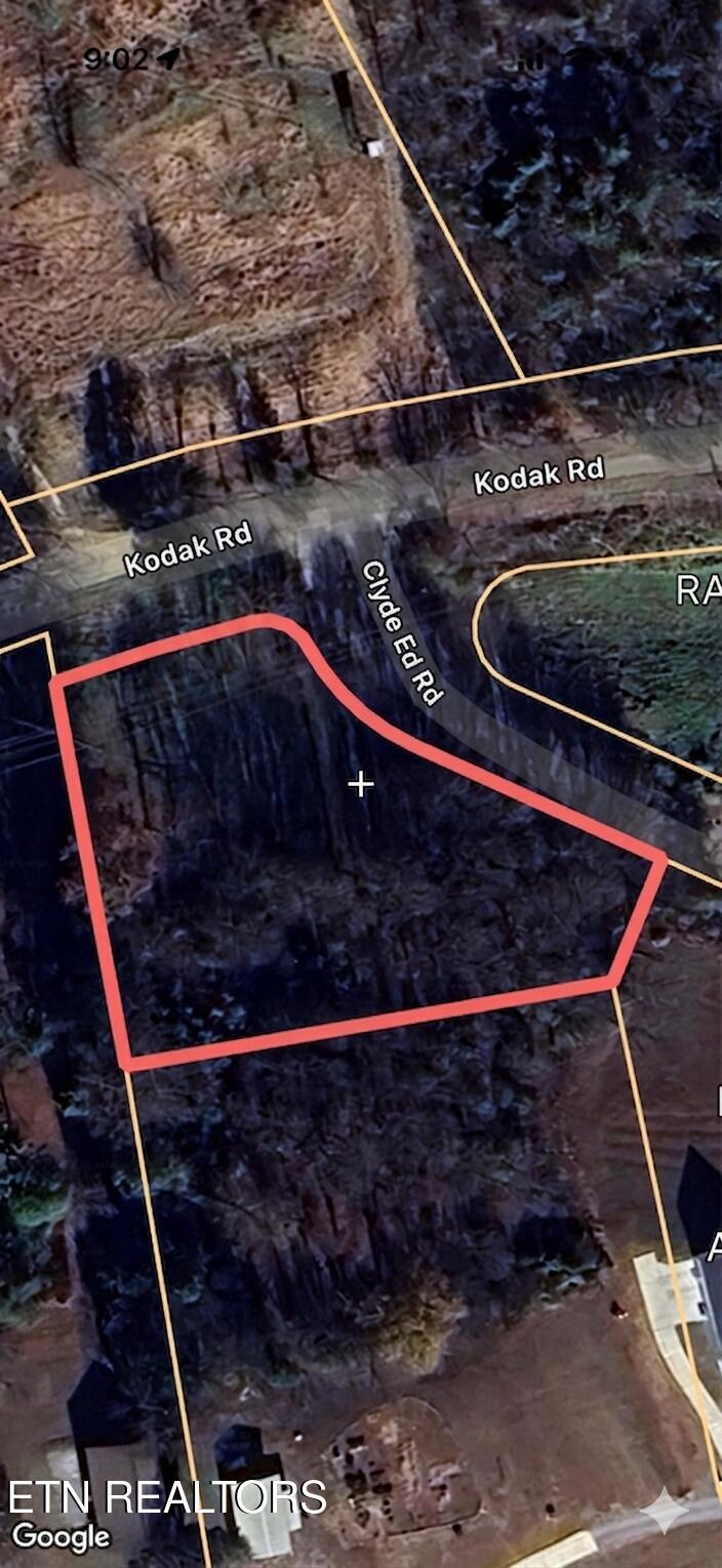 2601 Clyde Ed Road Kodak, TN 37764 - Photo 4 of 10 IMG_1782