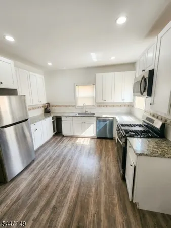 $999,000 | 19 Cloverhill Place, Montclair, NJ 07042