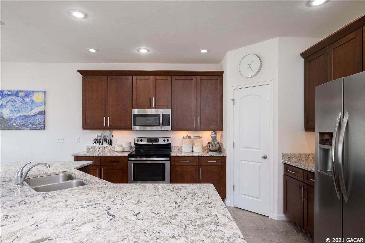 7985 Southwest 79th Lane Gainesville, FL 32608 - Photo 6 of 30