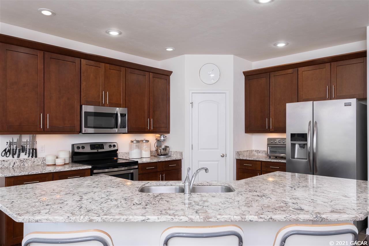 7985 Southwest 79th Lane Gainesville, FL 32608 - Photo 8 of 30