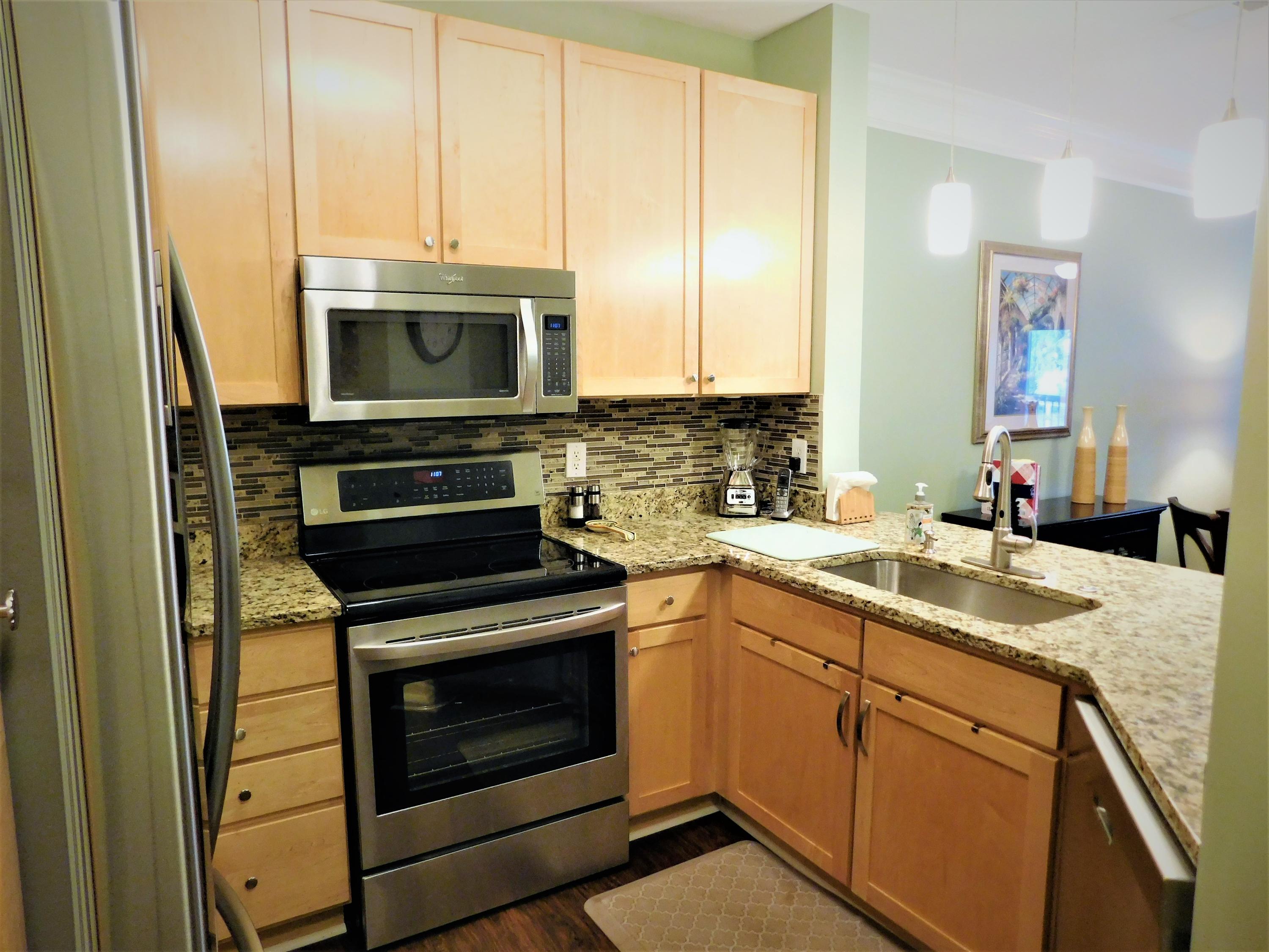 1911 Basildon Road, Unit 1911 Mount Pleasant, SC 29466 - Photo 3 of 36 DSCN7702