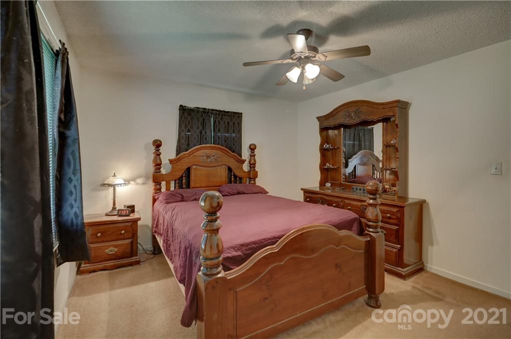 347 West Old Limestone Road York, SC 29745 - Photo 13 of 35 Gallery Image 13