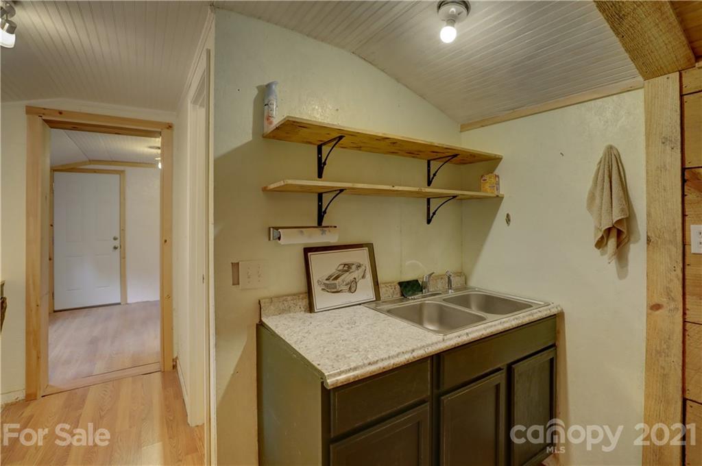 347 West Old Limestone Road York, SC 29745 - Photo 29 of 35 Gallery Image 29