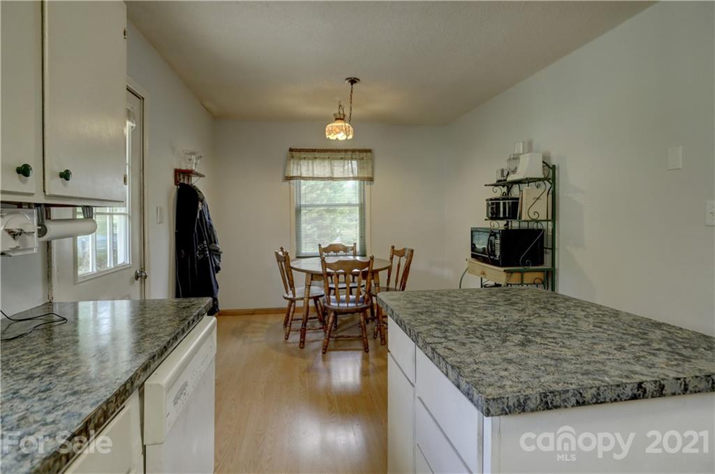 347 West Old Limestone Road York, SC 29745 - Photo 8 of 35 Gallery Image 8