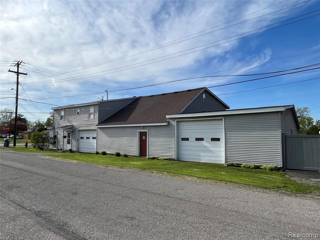 12660 Grafton Road Carleton, MI 48117 - Photo 2 of 97
